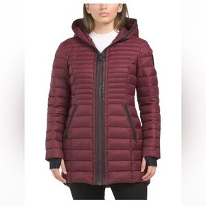 Pajar Lyvien packable puffer coat. NWT color midnight plum